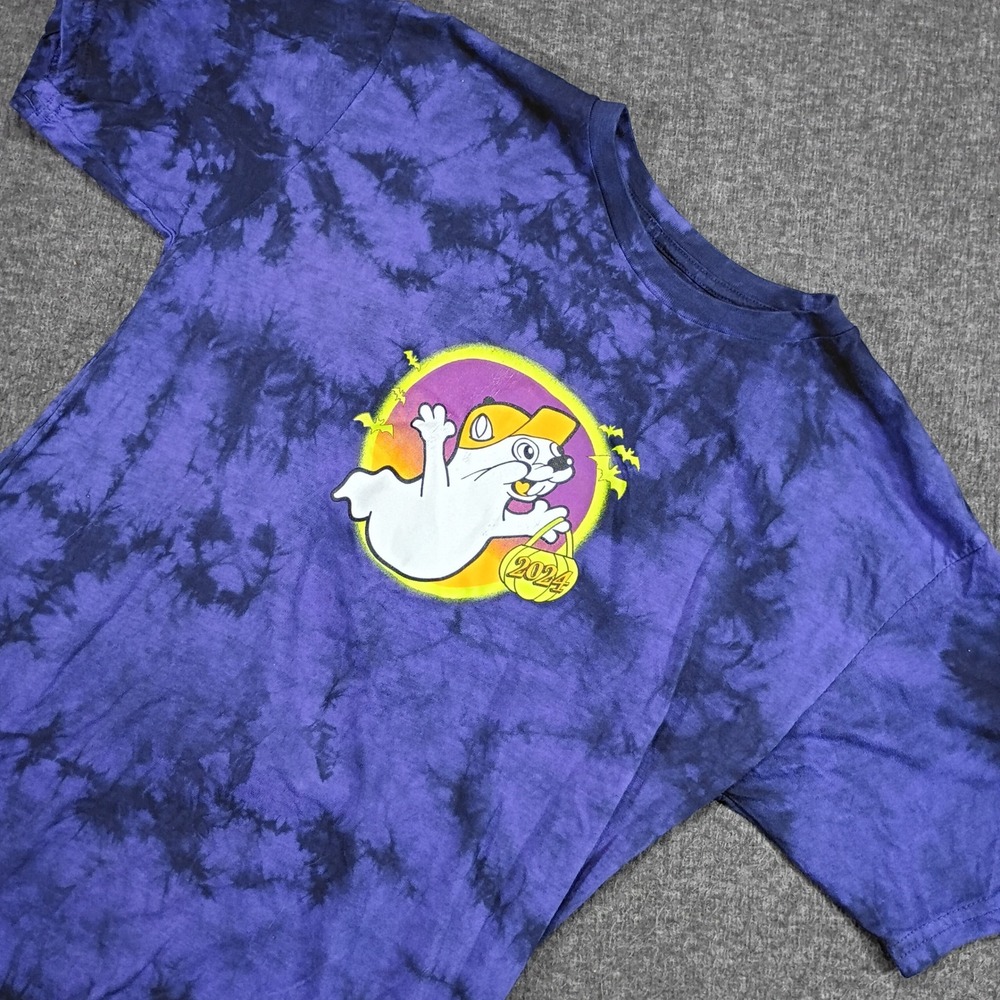 Buc-ee's Graphic T-Shirt Mens M Purple Tie Dye Halloween 2024 Ghost